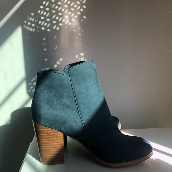 Aldo Booties - Picture 6 of 7